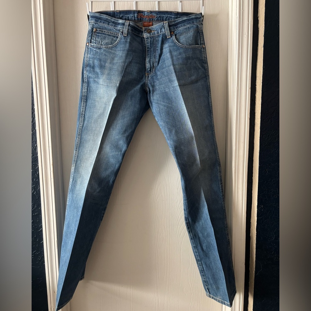 Wrangler Men's Straight Fit Blue Jeans